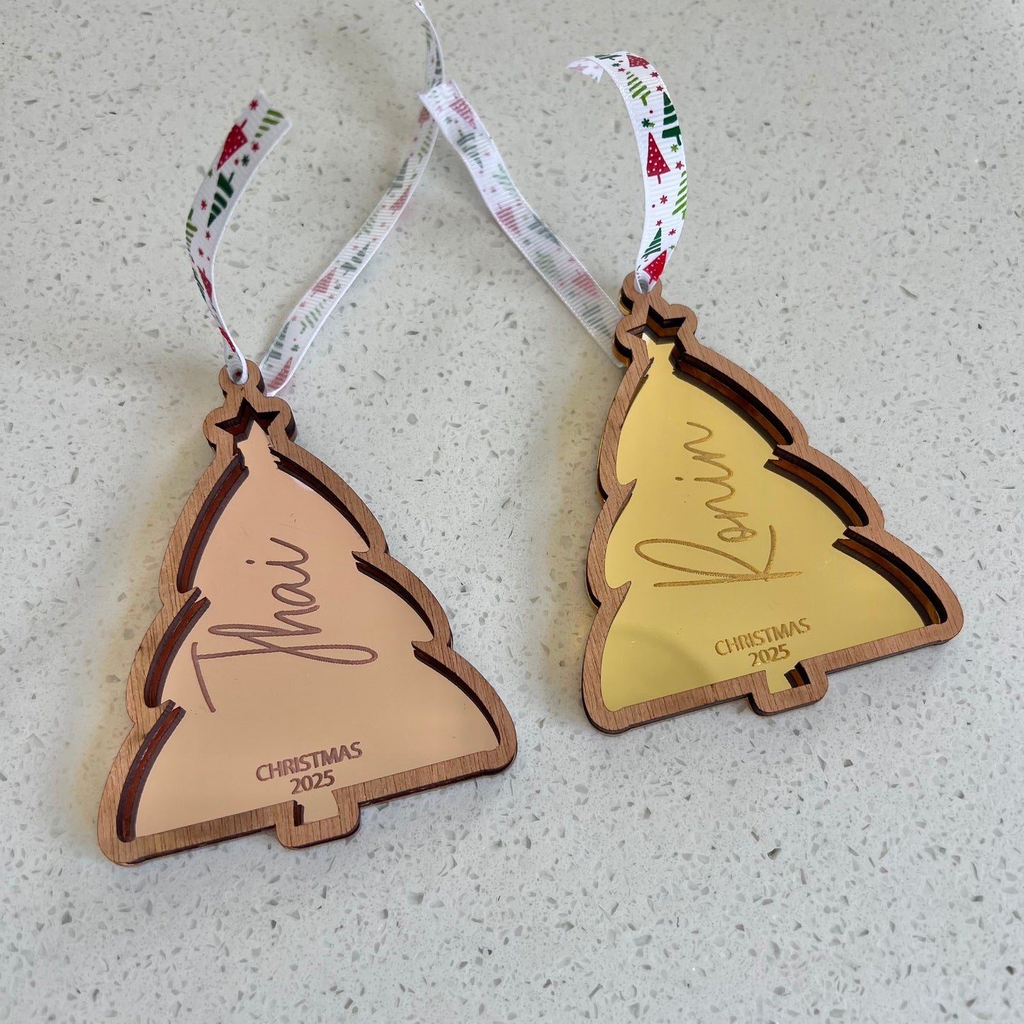 Tree decoration with face border