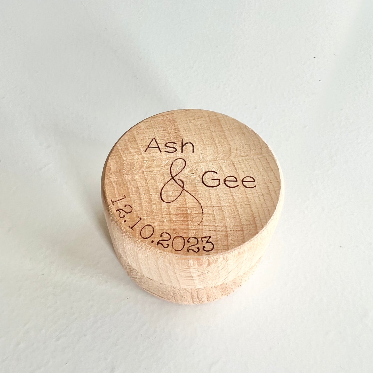 Couples ring box - Names