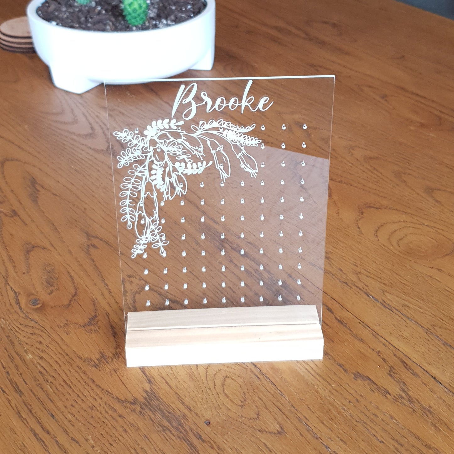 The Jane earring holder