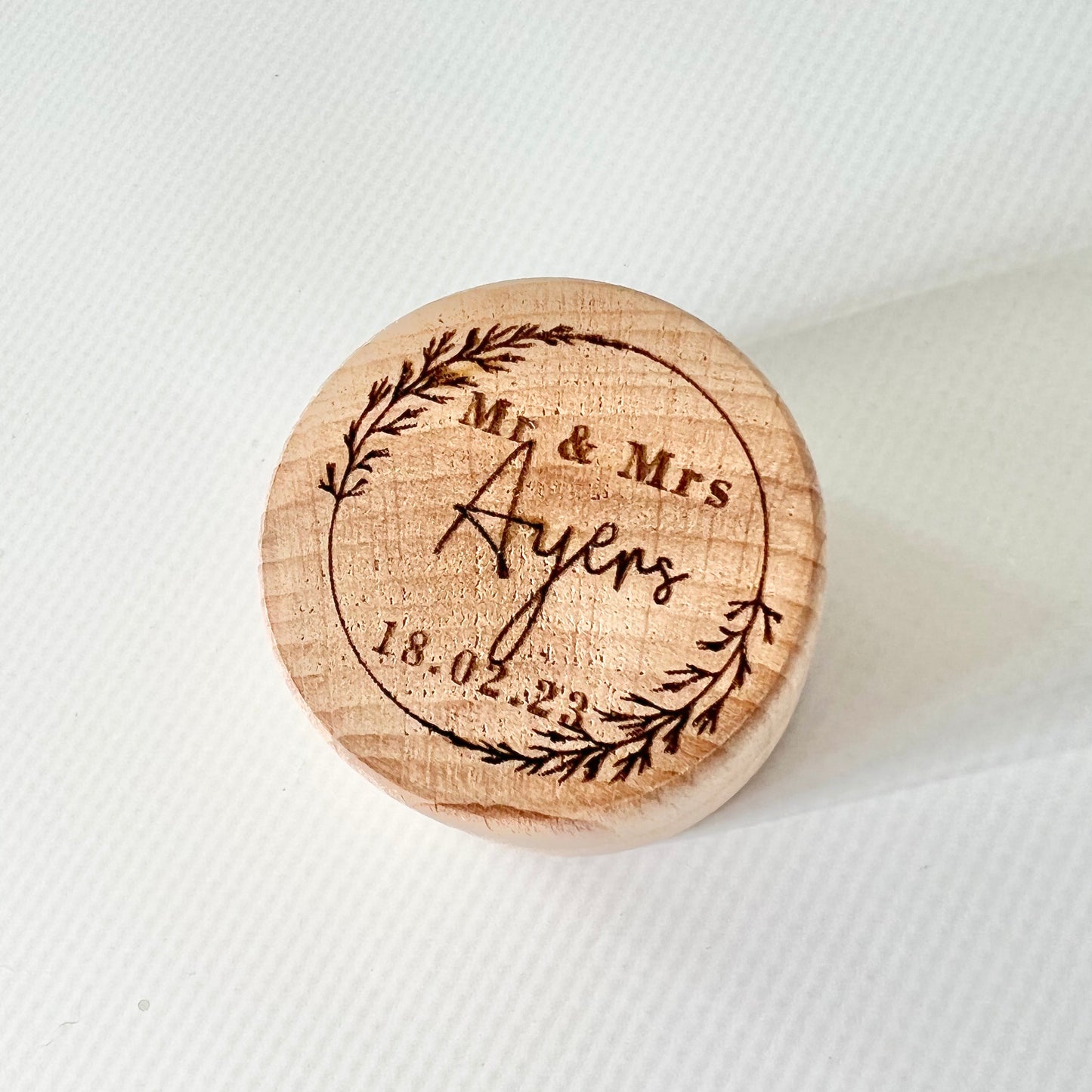 Couple ring box - Surname wreath