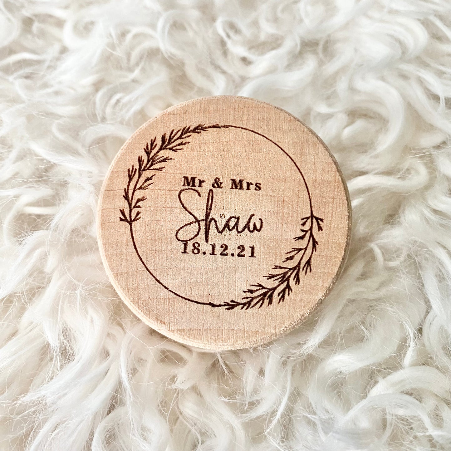 Couple ring box - Surname wreath