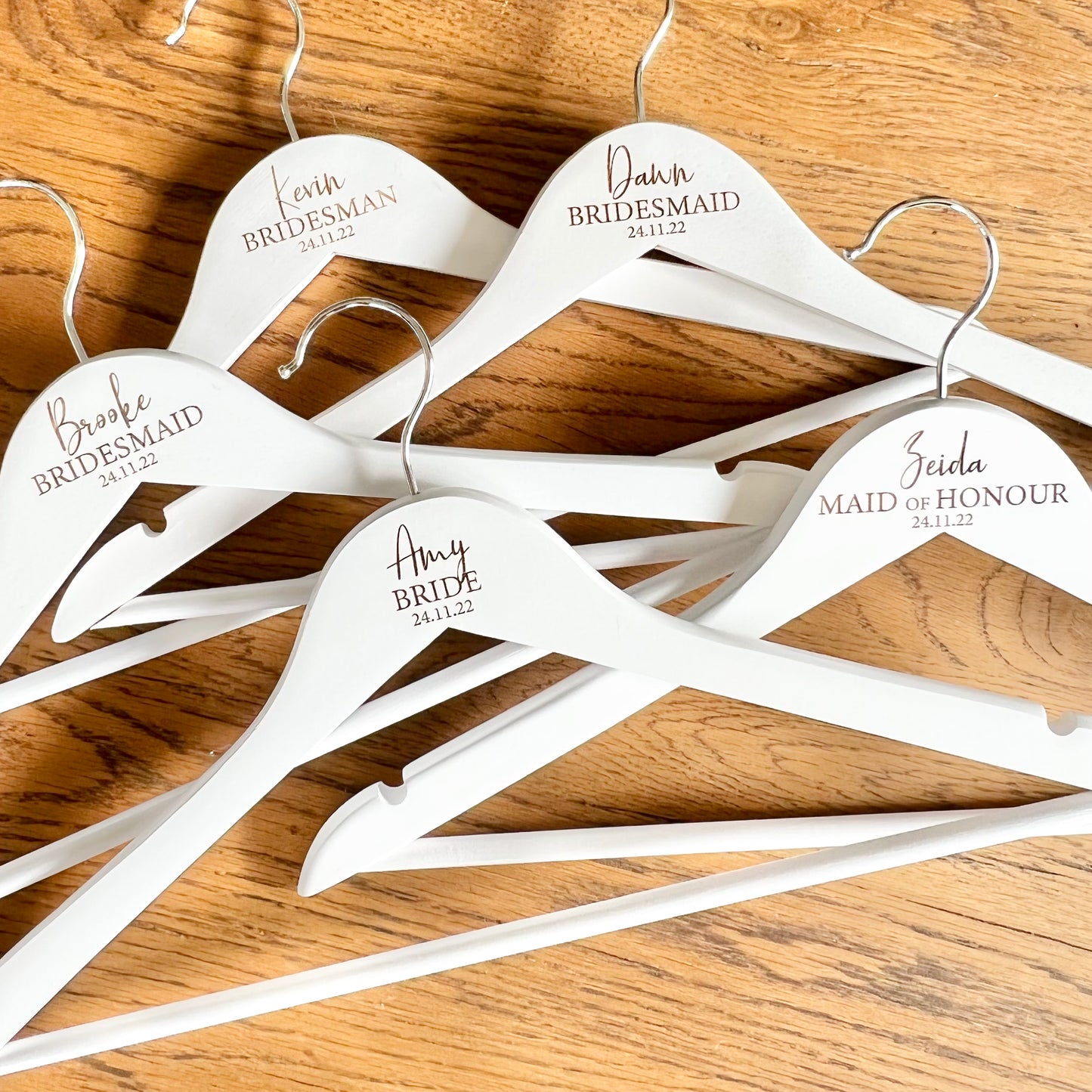The Michelle hanger - Hello Sunday Ltd
