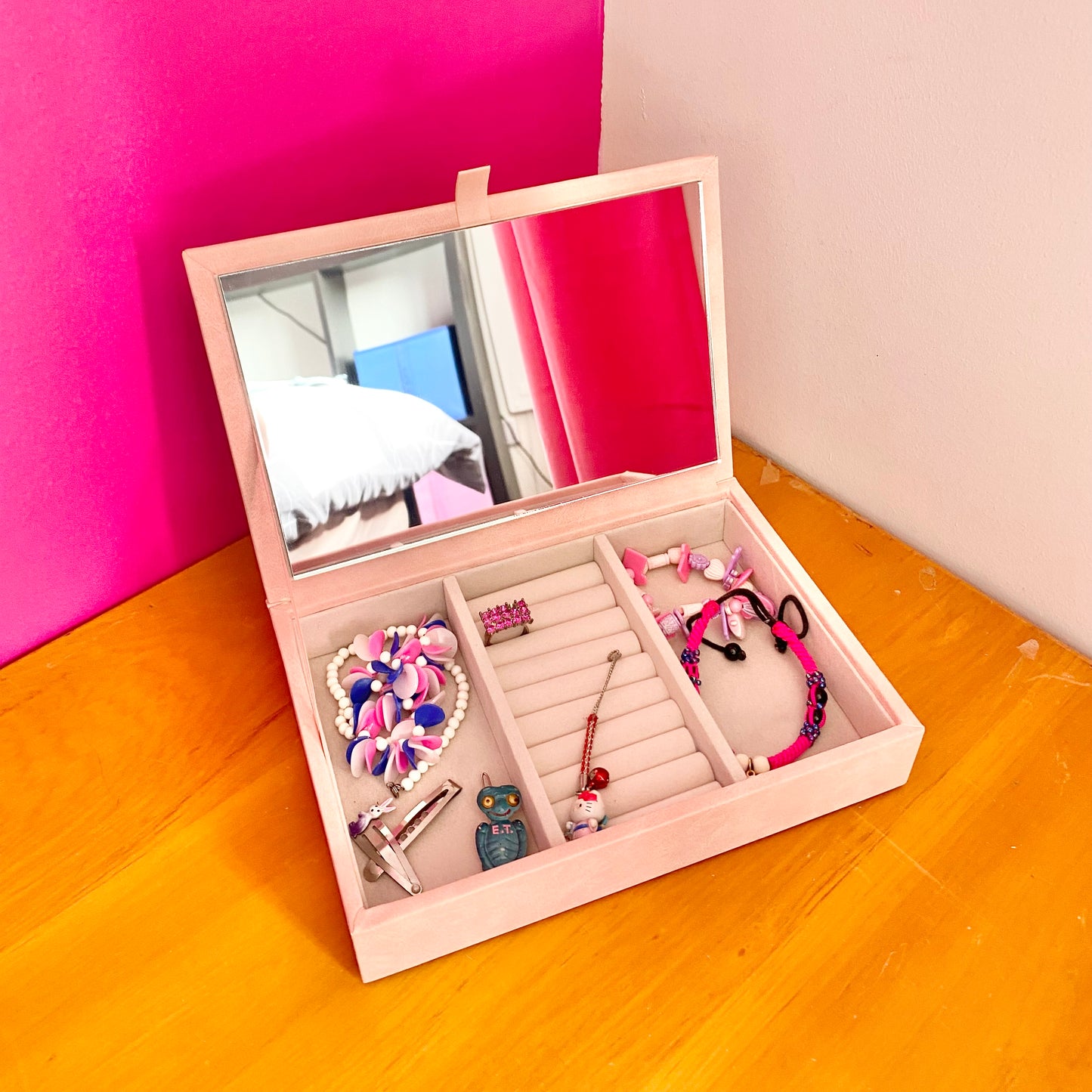 Jewellery box with engraved name