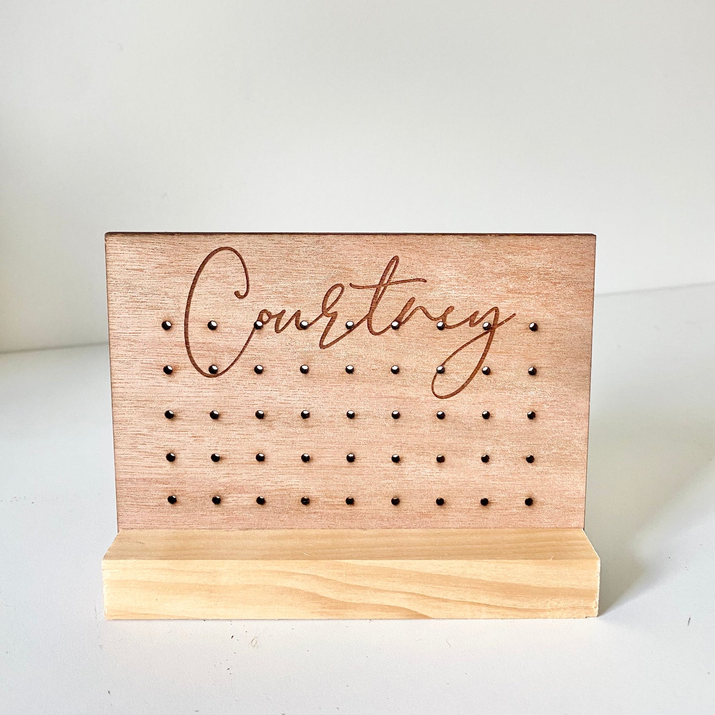 The Rachel mini earring holder