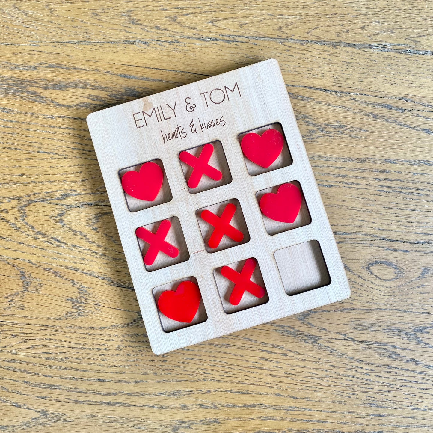 Personalised hearts & kisses board