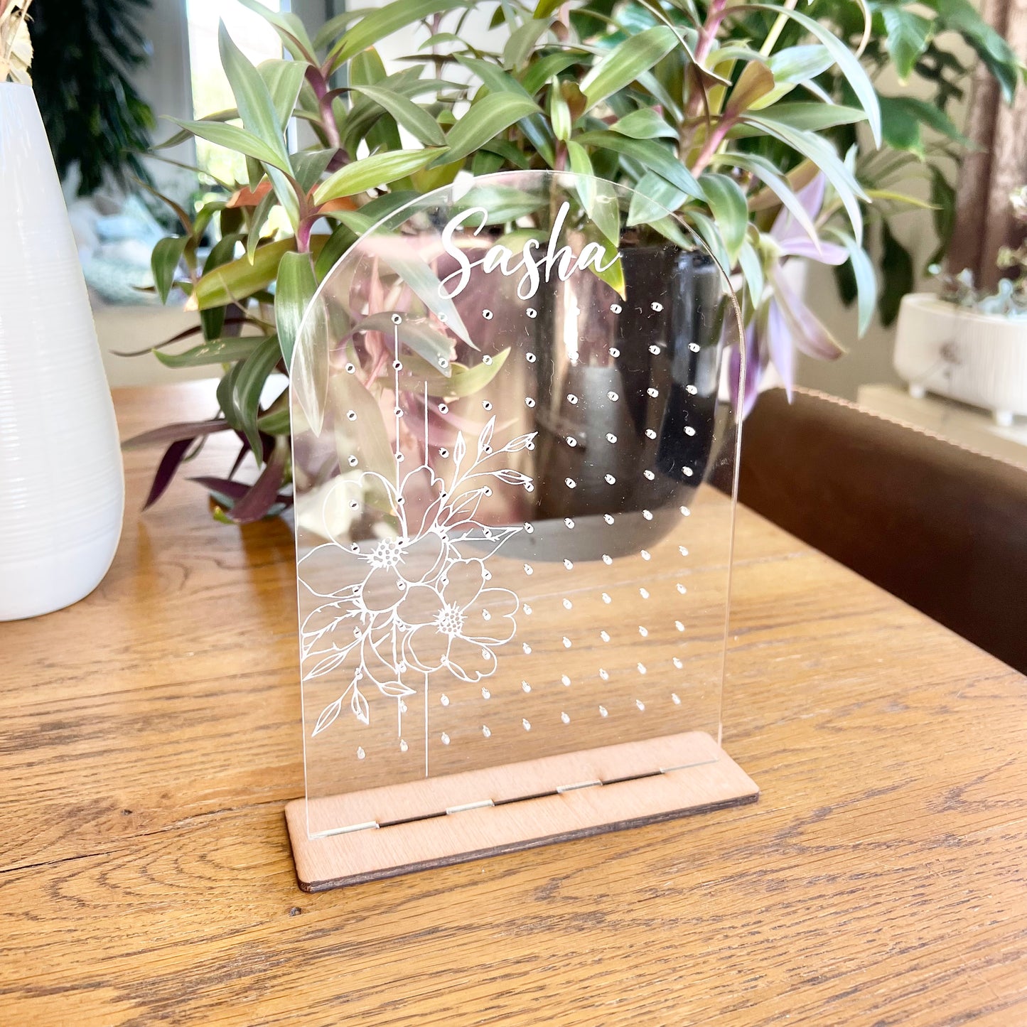 The Jen earring holder