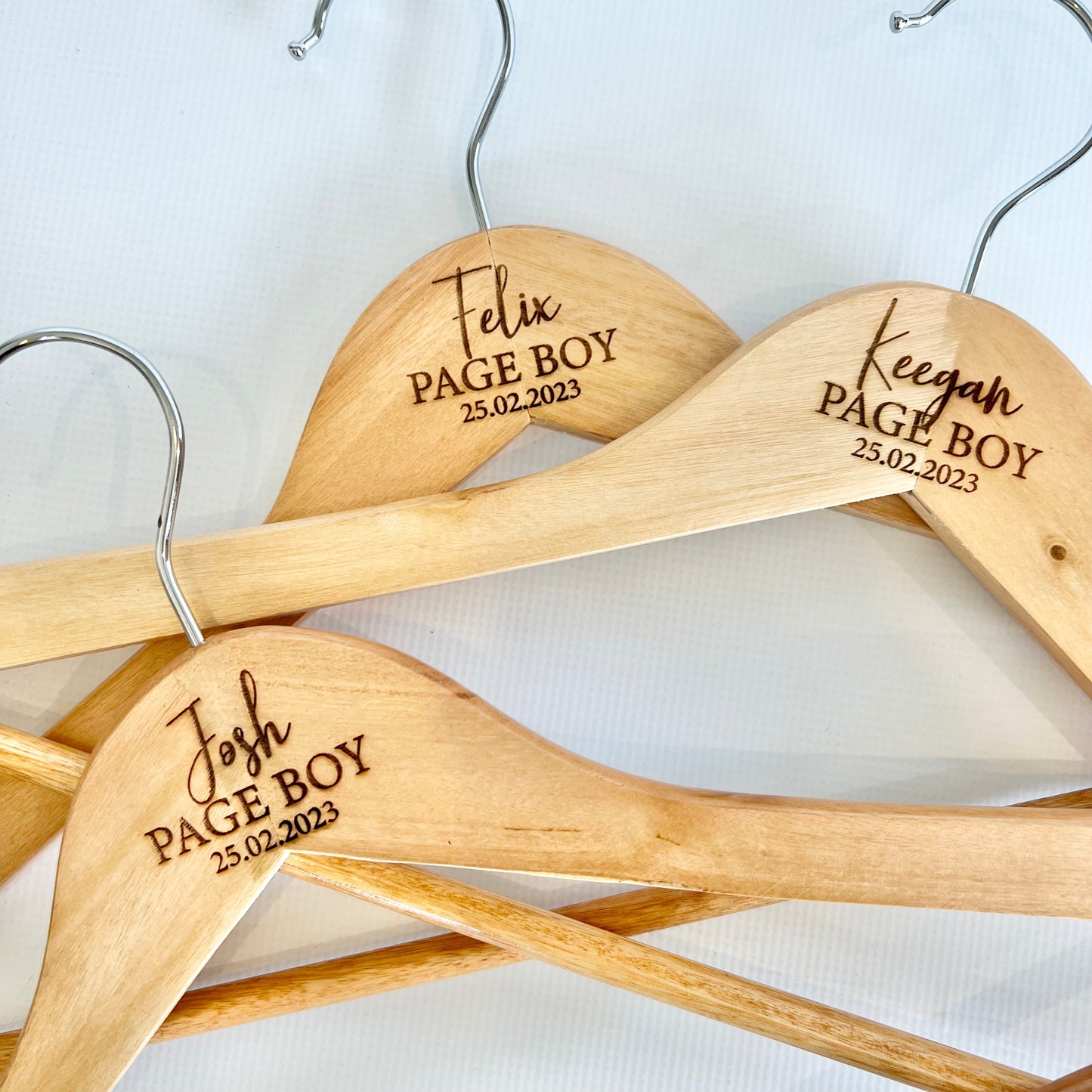 The Michelle hanger - Hello Sunday Ltd