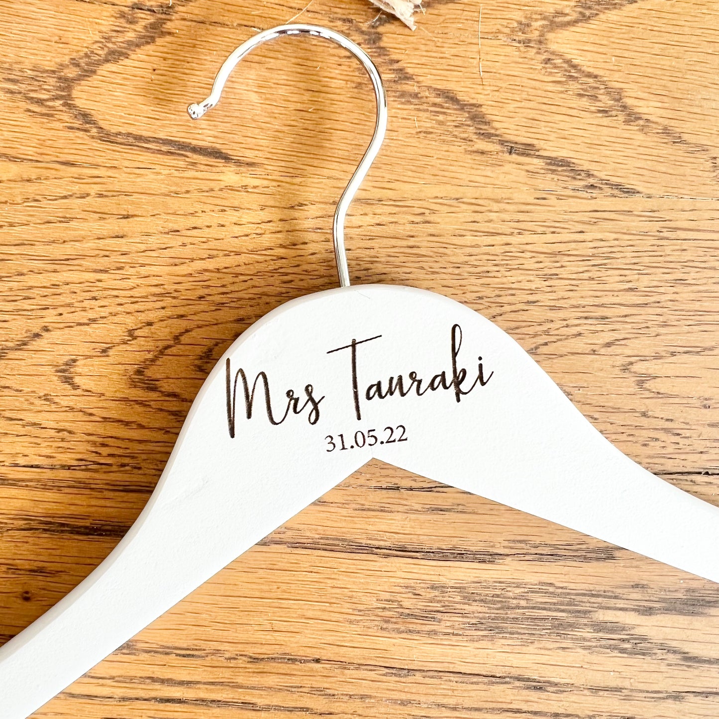 The Michelle hanger - Hello Sunday Ltd