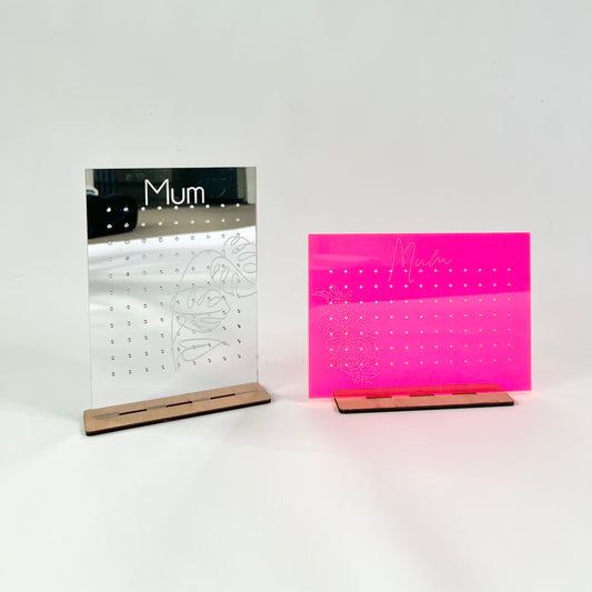 The Mum earring display "Limited Edition"