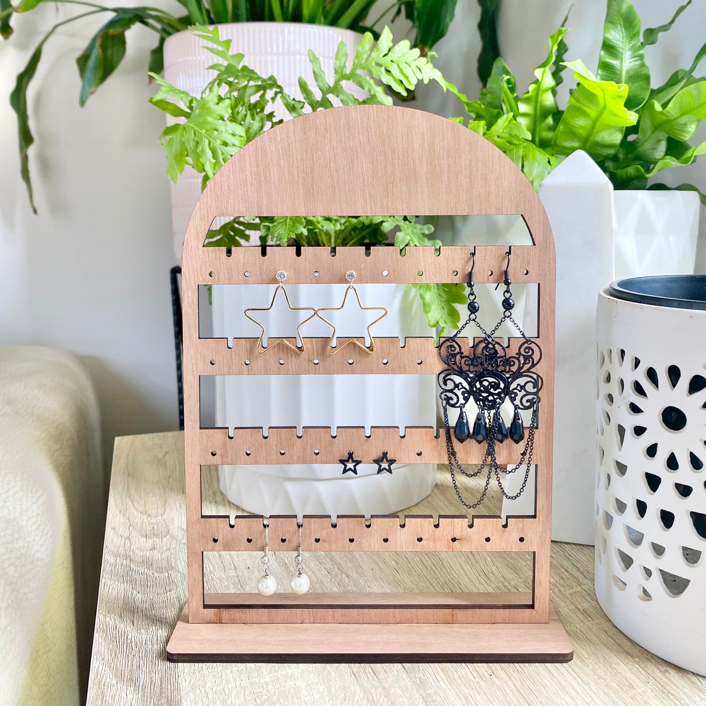 The Hannah earring holder