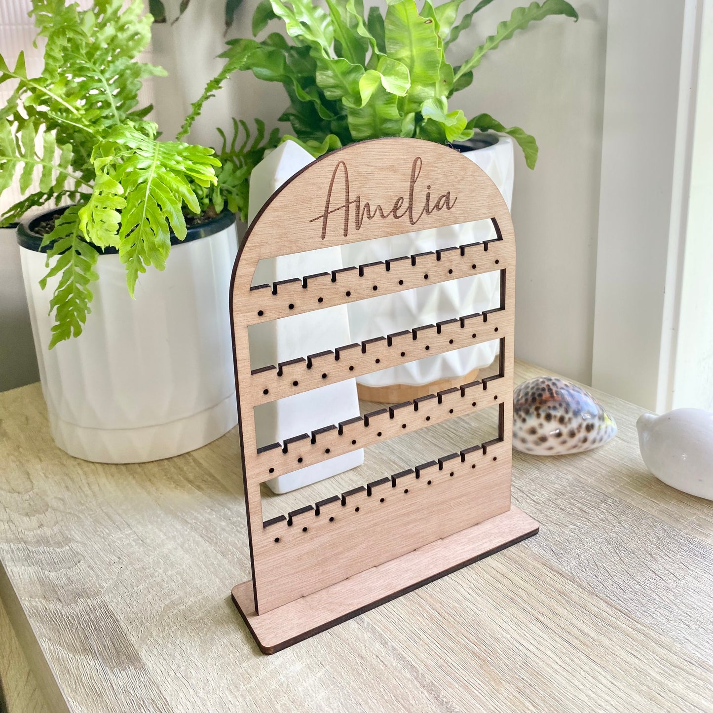 The Hannah earring holder