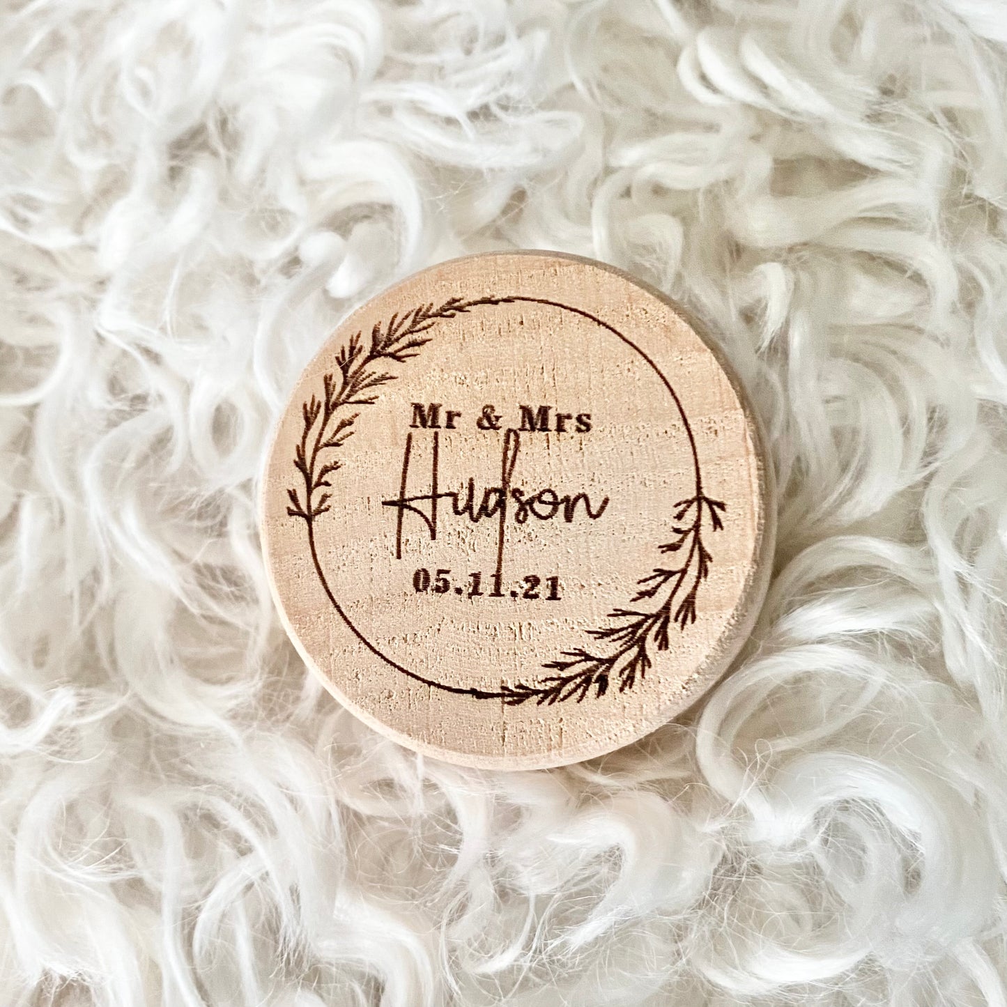Couple ring box - Surname wreath
