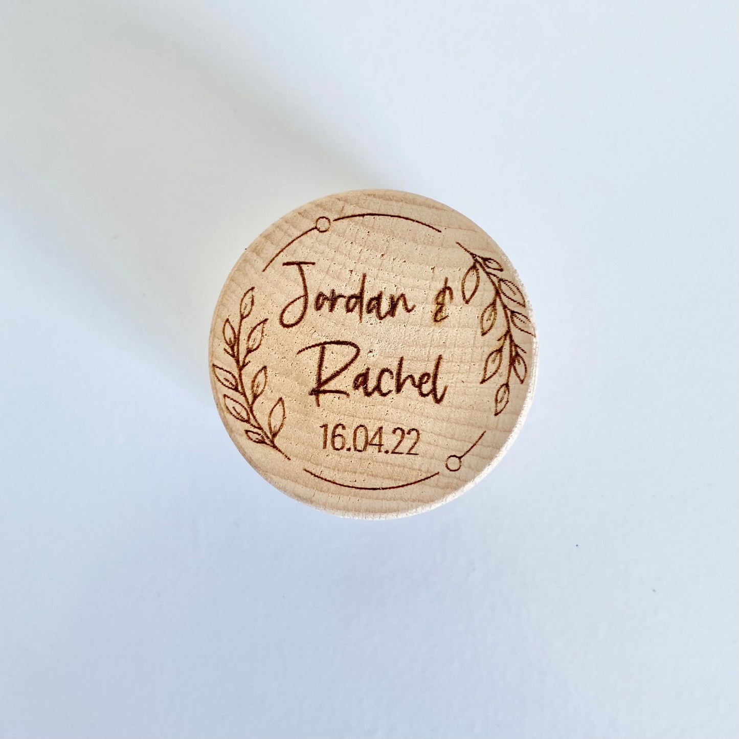 Couple ring box - wreath with names