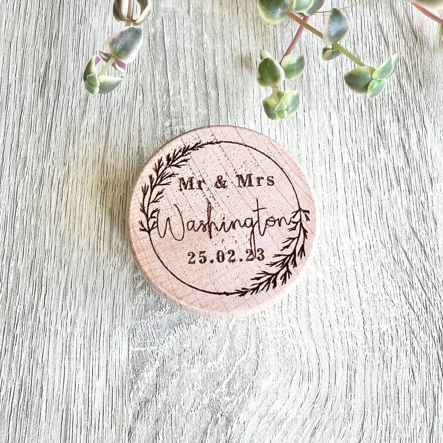 Couple ring box - Surname wreath