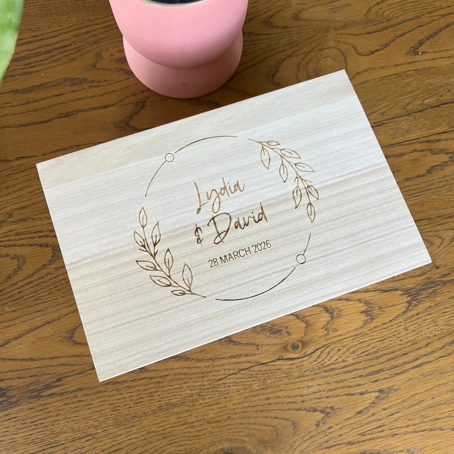 First names wreath keepsake box