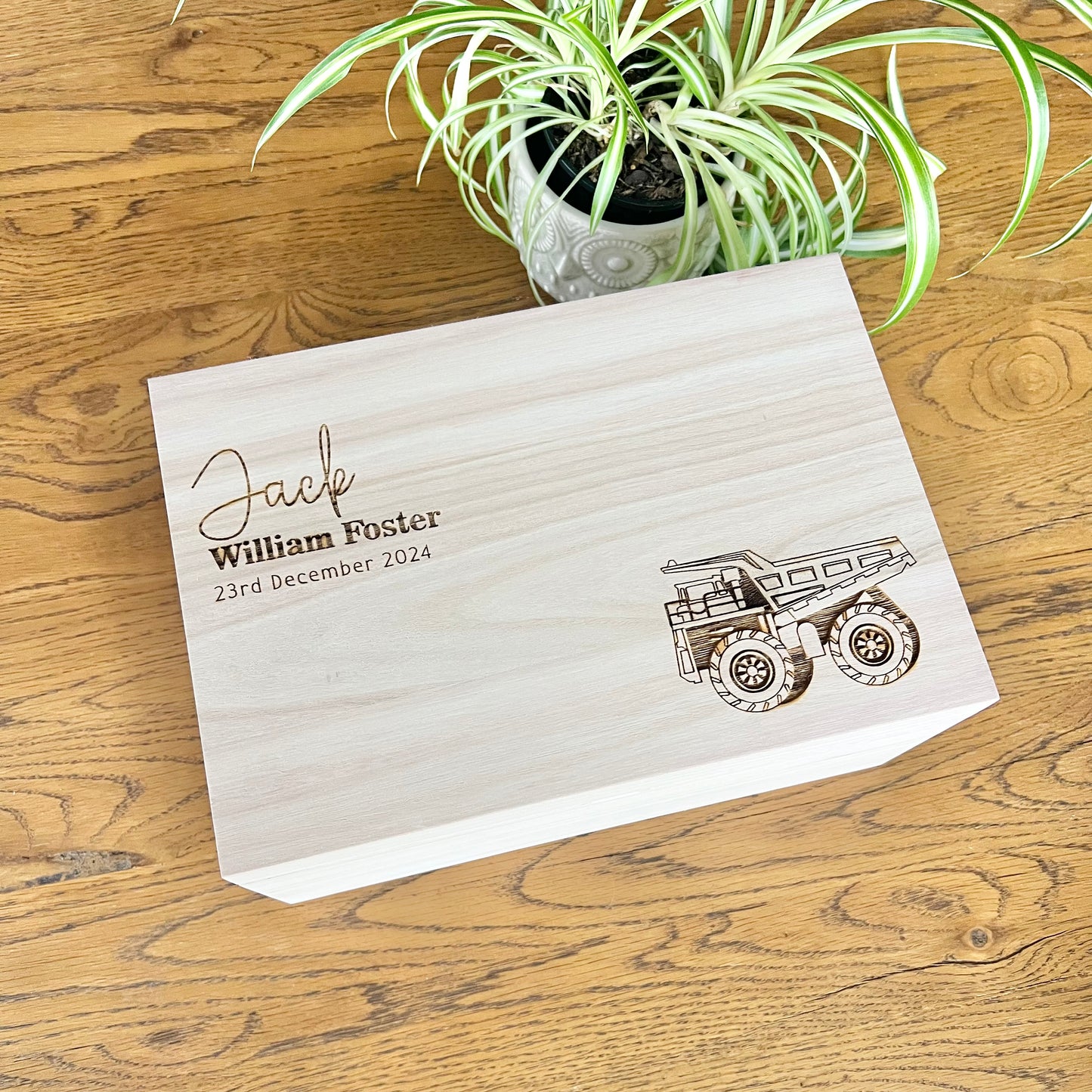 The Thomas birth details keepsake box