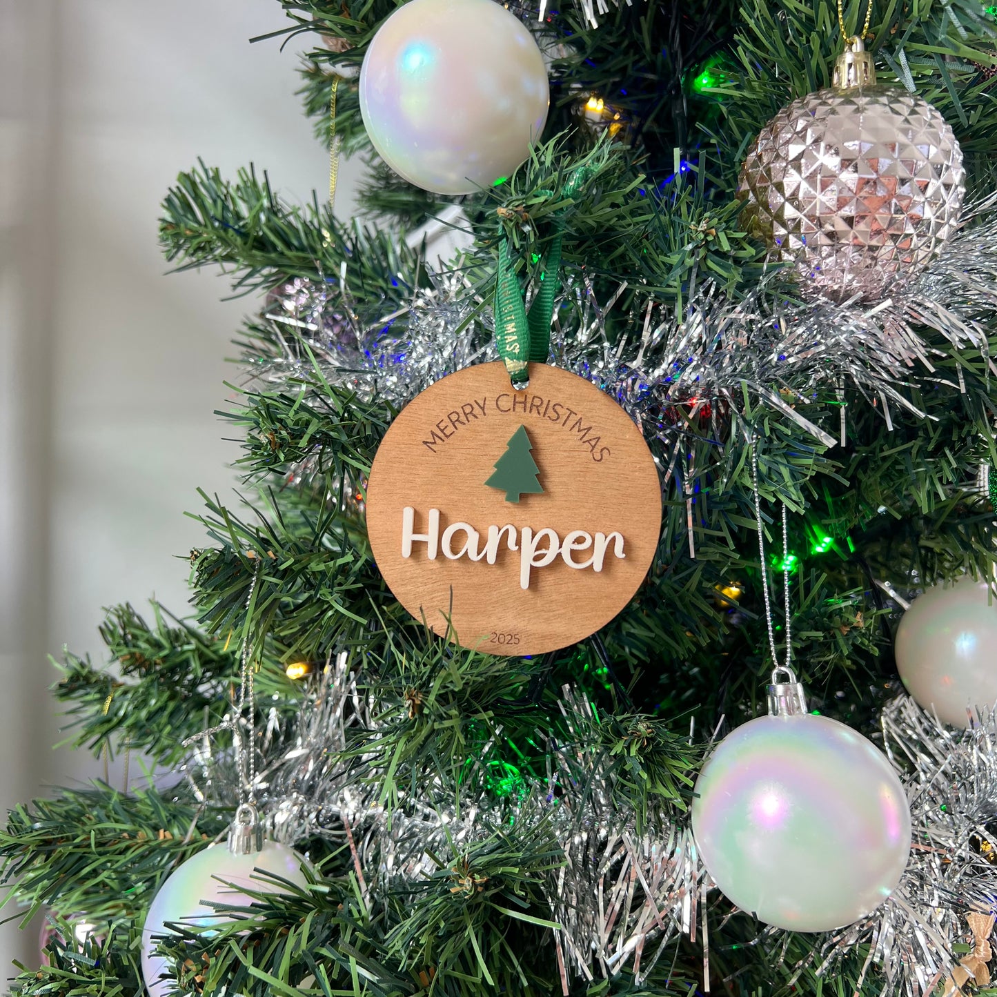 Round Name decoration