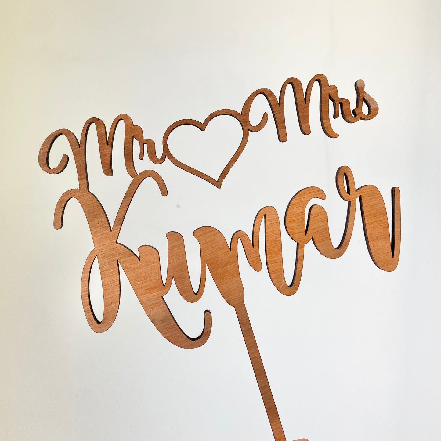 Script surname with heart topper - Younique Collective