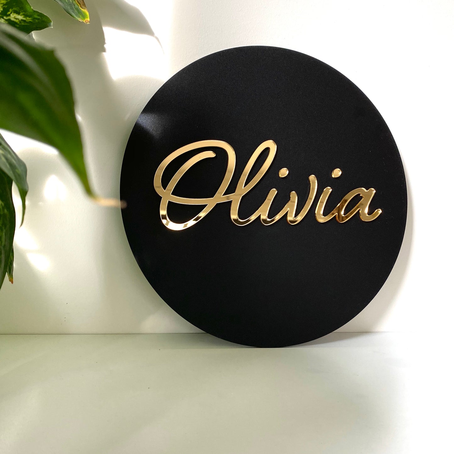 Round name plaque in acrylic 400mm