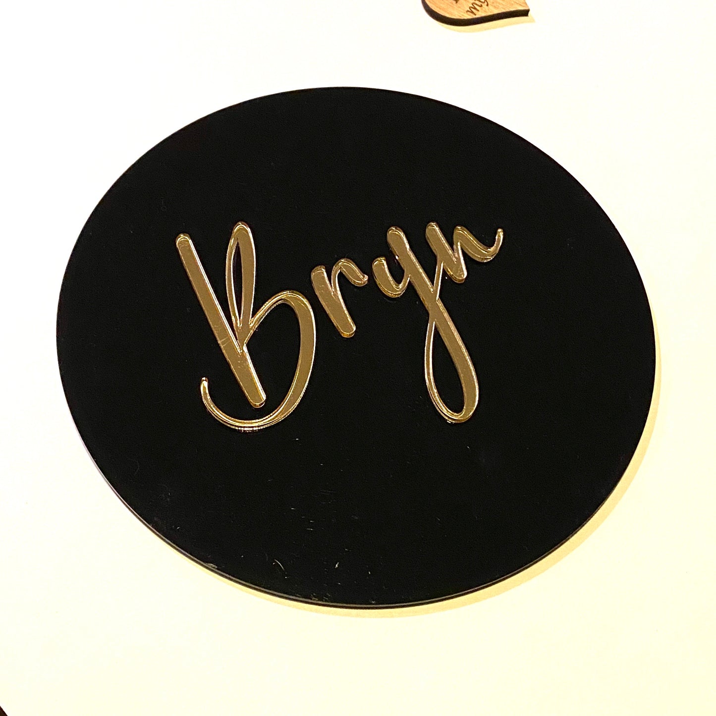 Round name plaque in acrylic 200mm