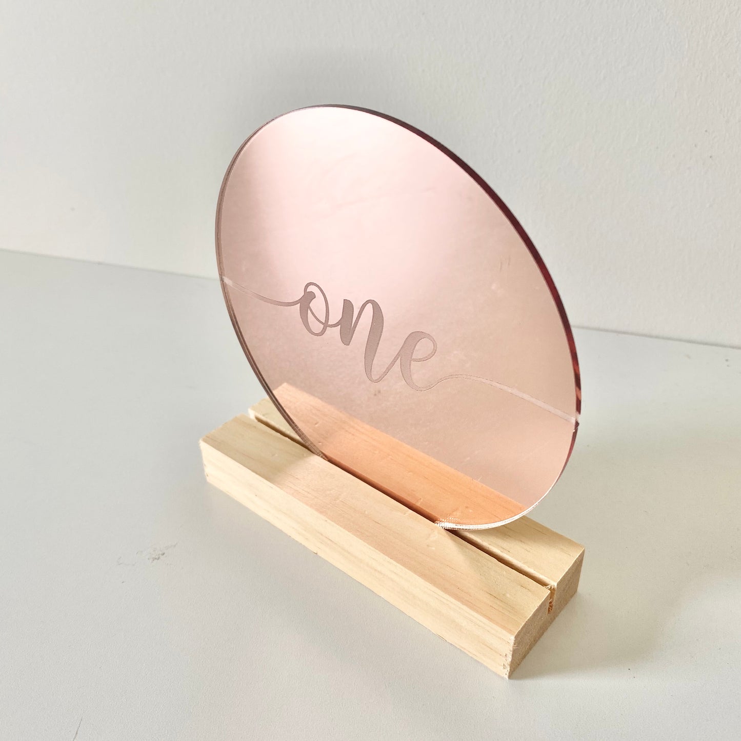 Mirror Acrylic Table Number - Round