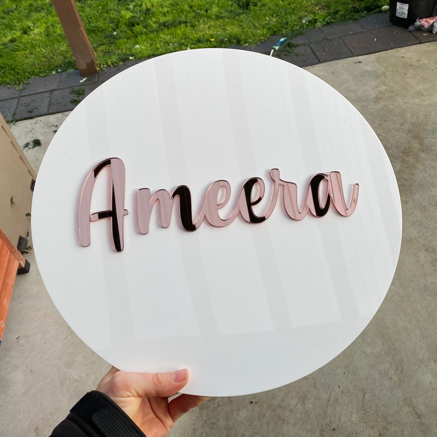 Round name plaque in acrylic 400mm